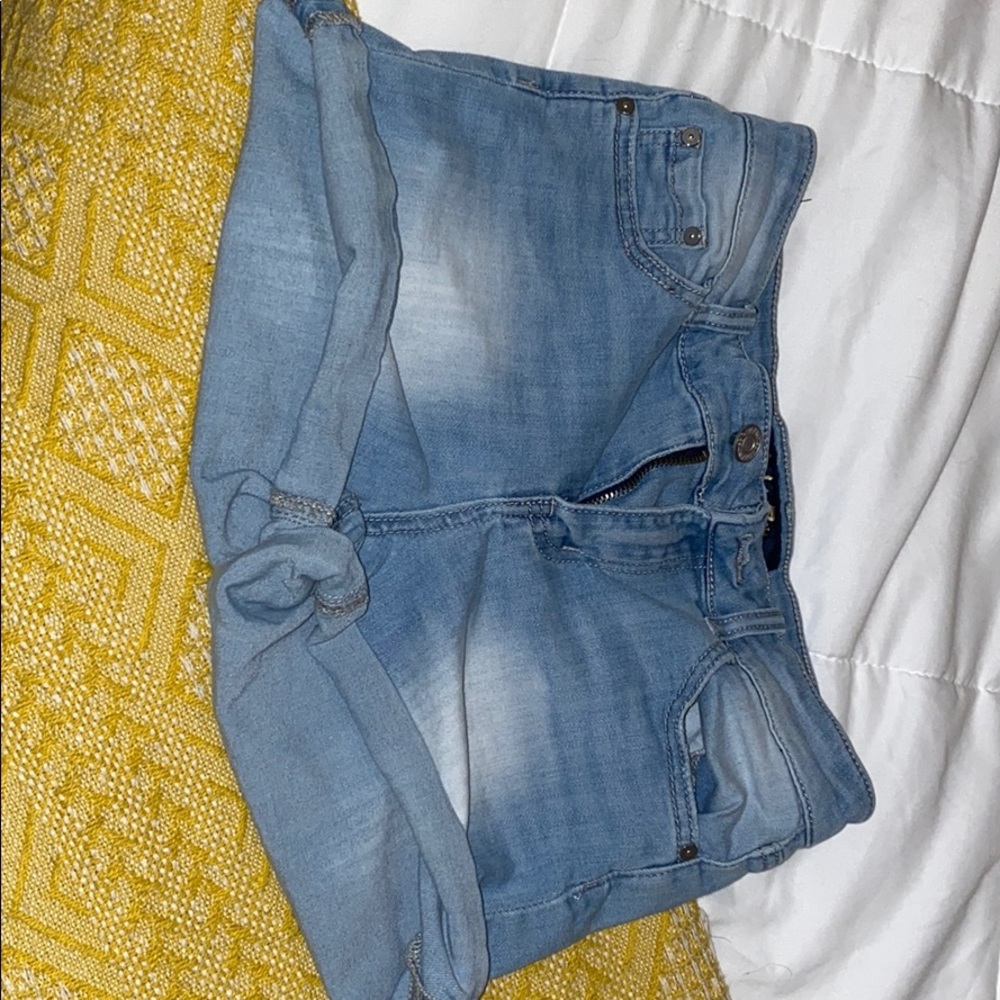 JEAN SHORTS〽️